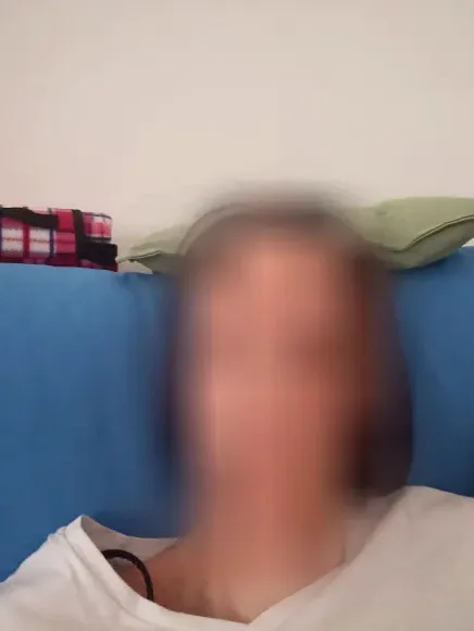 Nathalie, 38