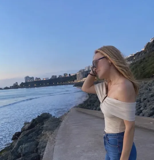 Noa, 19