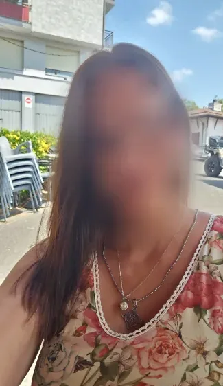 Shania, 39