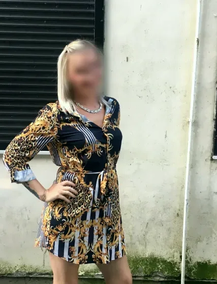 Vera, 34