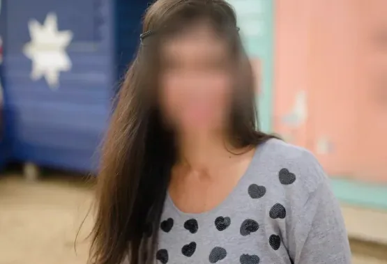 Yasmin, 39